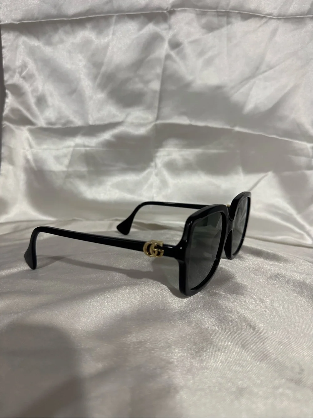 Gucci Black Oversized Square Sunglasses